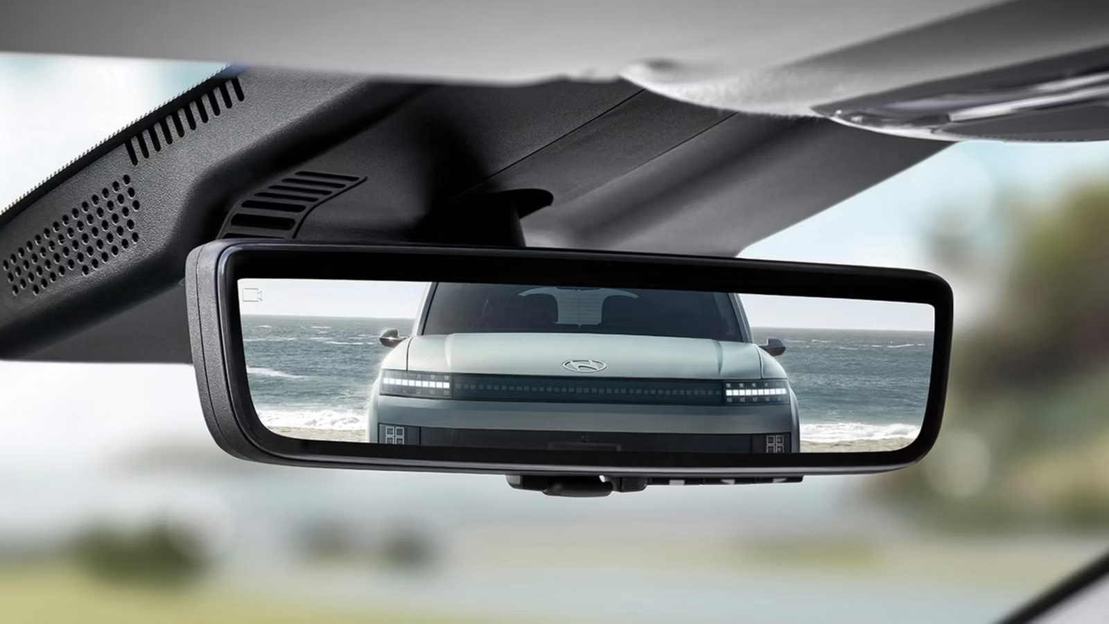 Digital Centre Mirror